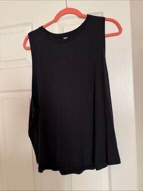 Athleta Black Sleeveless Flow Tank